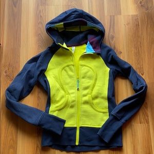 EUC Lululemon scuba fleece hoodie jacket 4